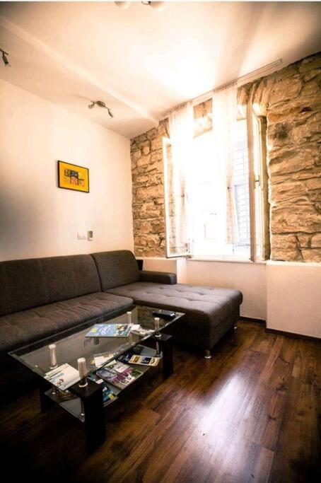 Arena View From The Apartment PUY Exterior foto